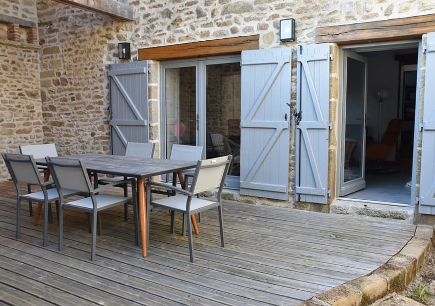 Terrasse Gîte Pierre de Lune ( 8 pers )