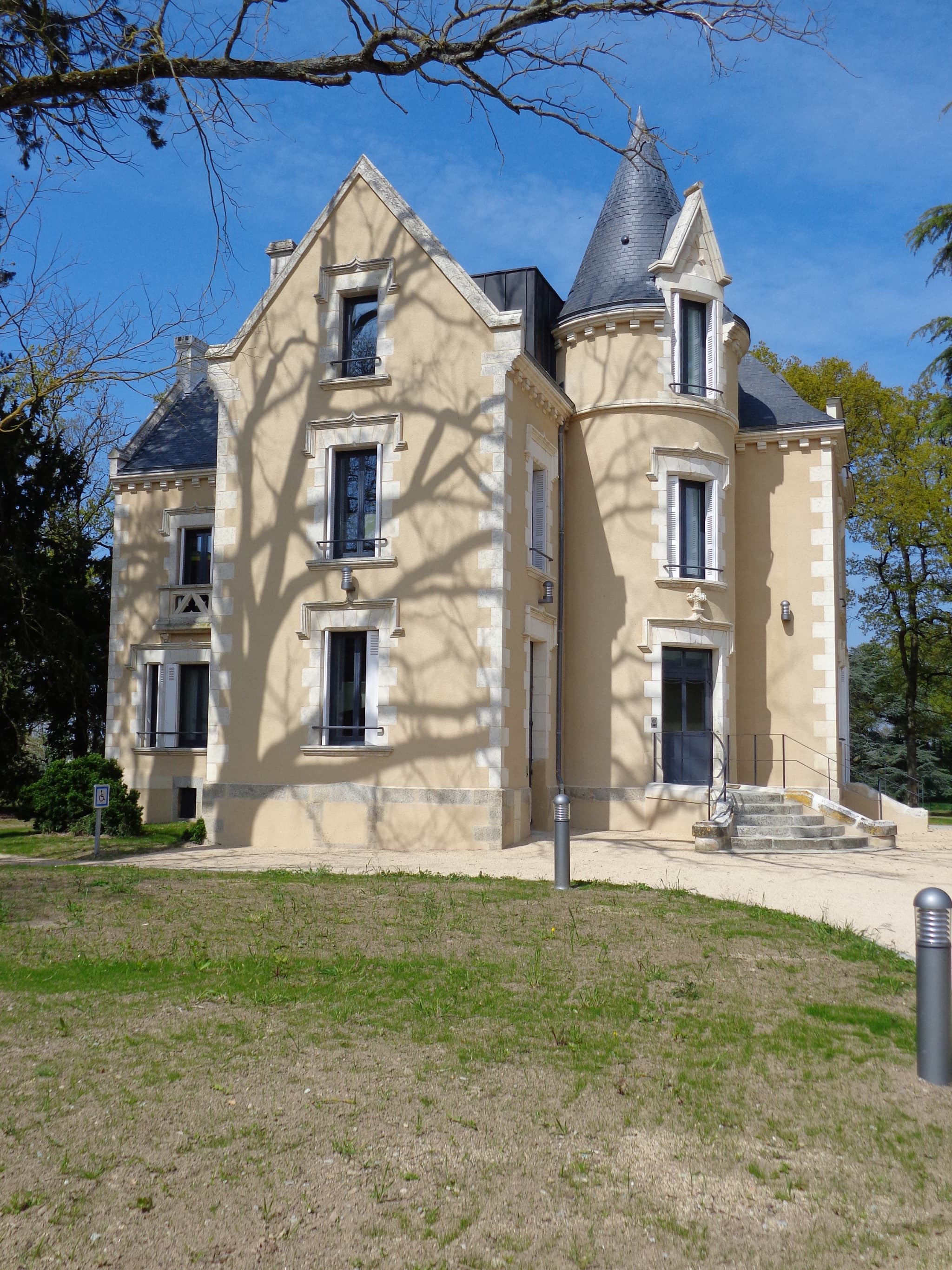 Rsidence Le Château des Plans à Parthenay.