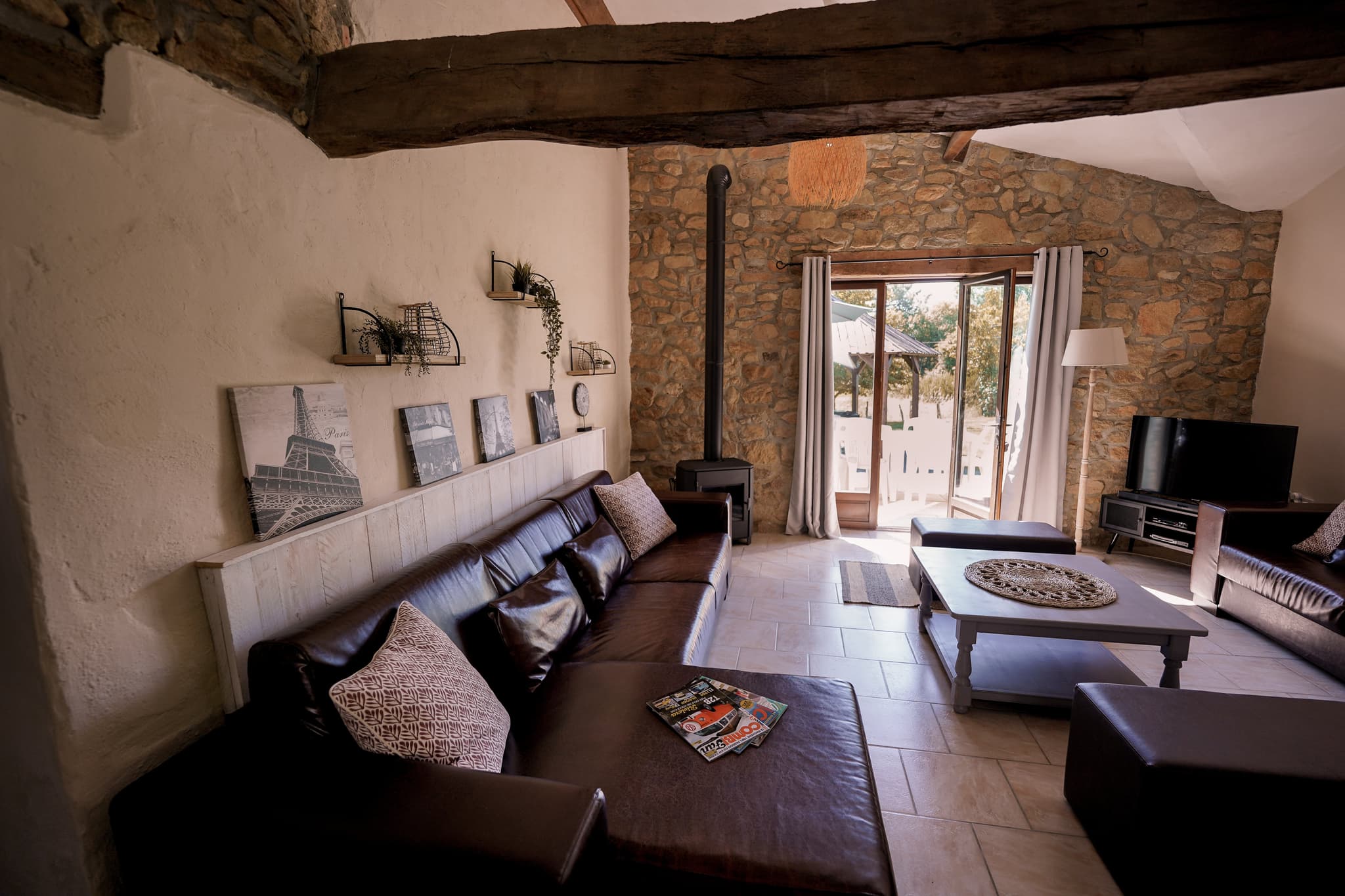 clazay-gite-la-maison-dEva-du-domaine-des-gites-de-la-chouette-blanche-Salon1