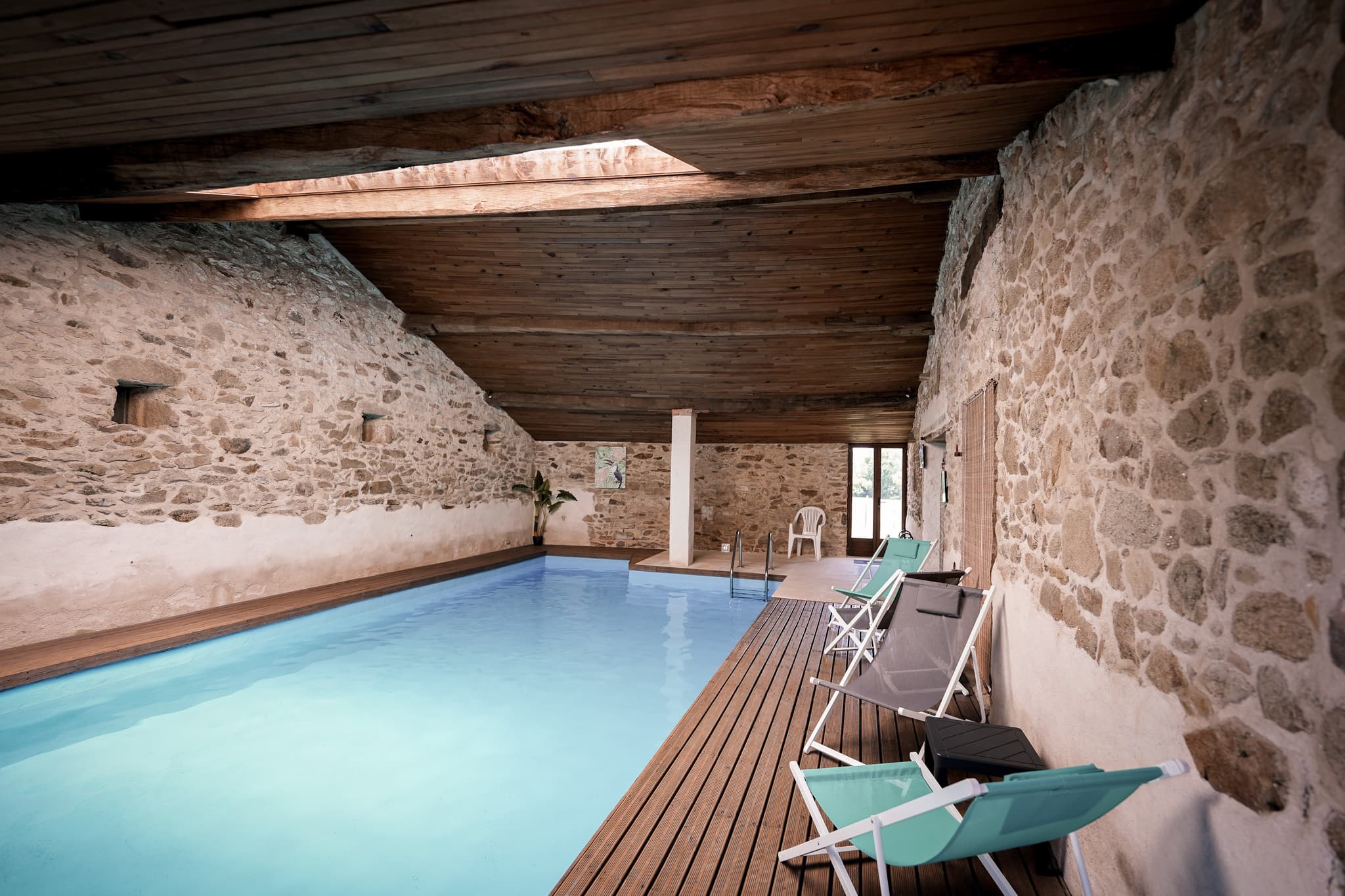 clazay-gite-la-maison-dEva-du-domaine-des-gites-de-la-chouette-blanche-piscine1