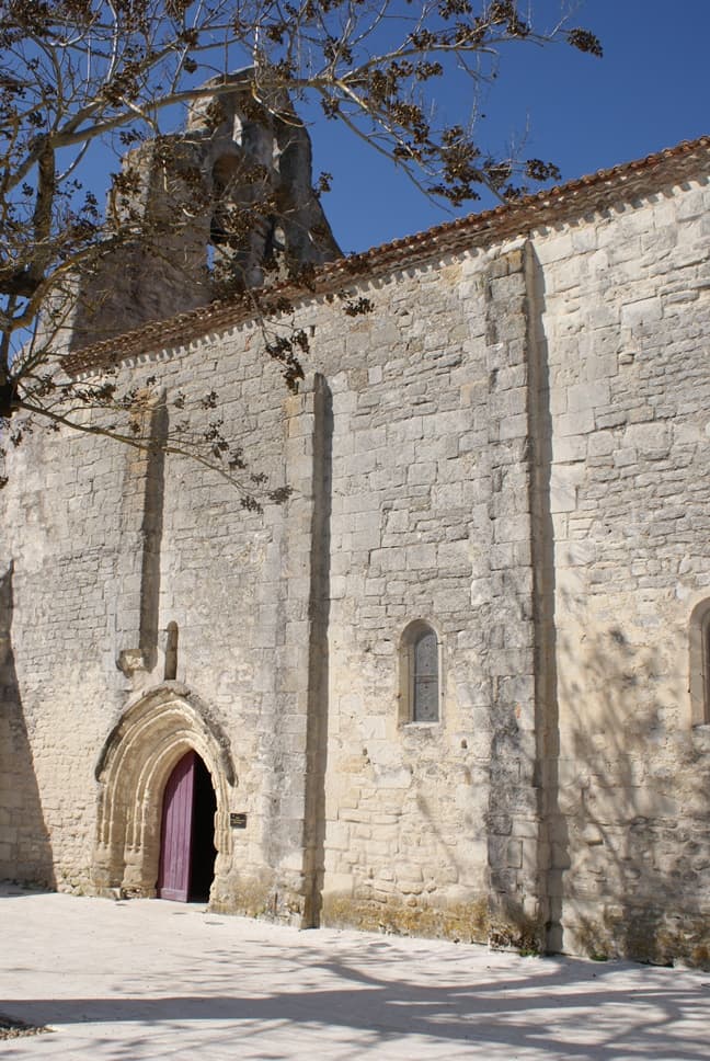 Eglise romane Notre Dame à Monteton