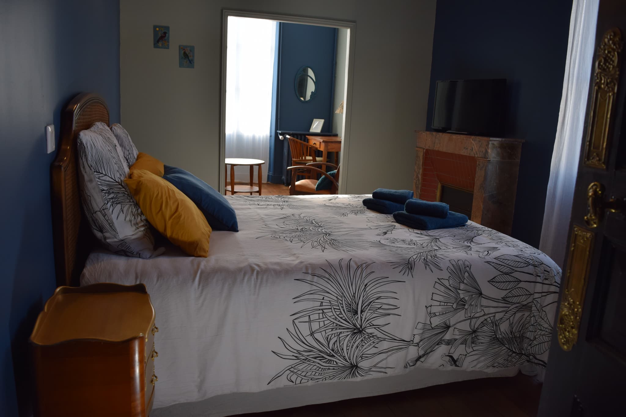 cote-halles-chambre-ecrin-entree