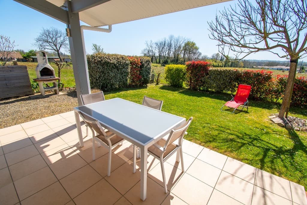 Dehez1 - terrasse abritée