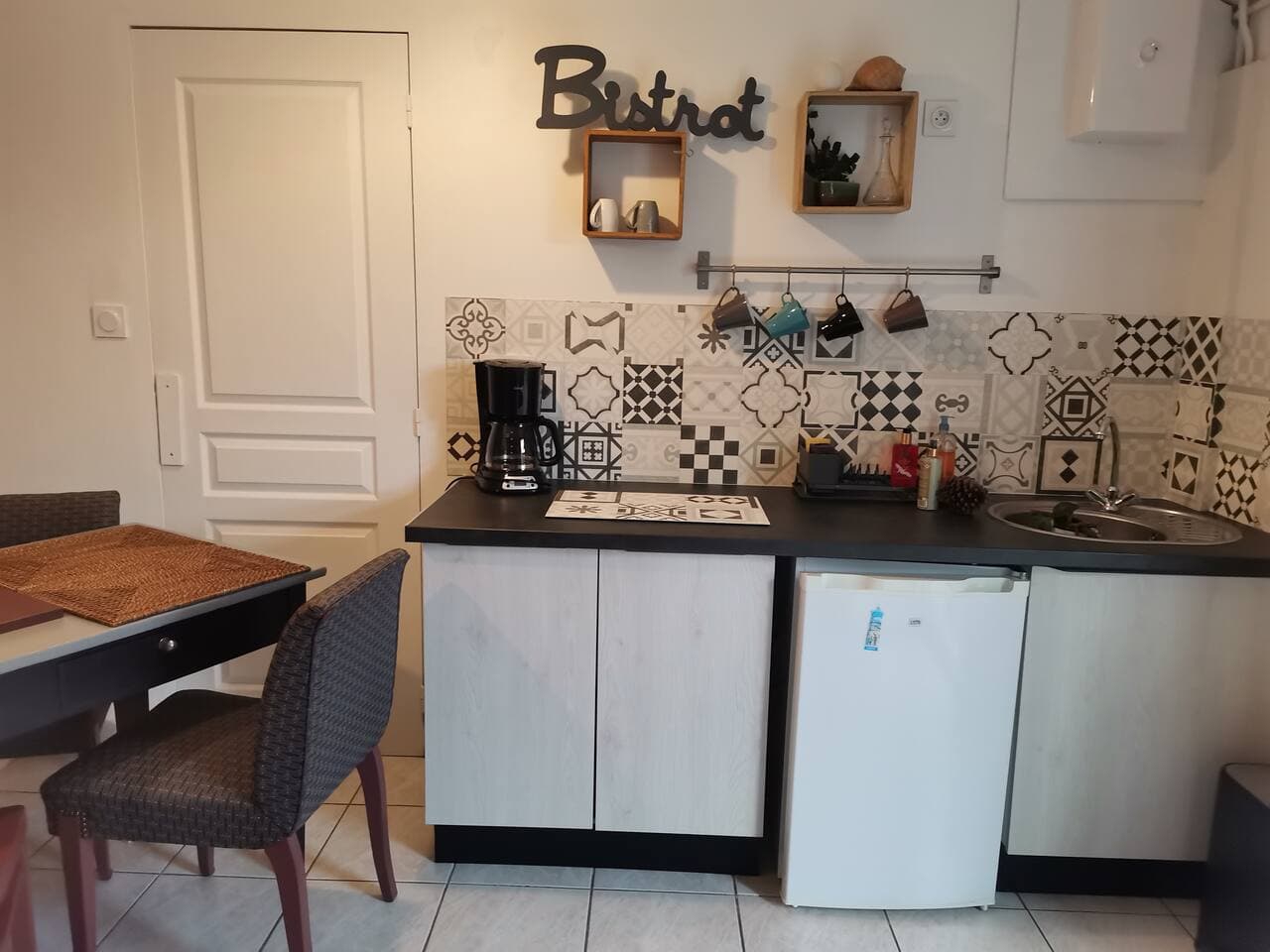 Cuisine équipée vue 1