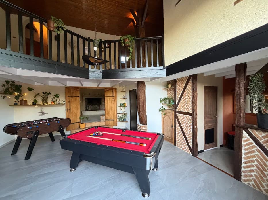 Domaine la Bellevue Esclottes billard2