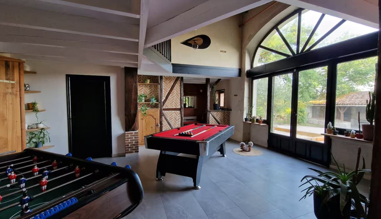 Domaine la Bellevue Esclottes billard3