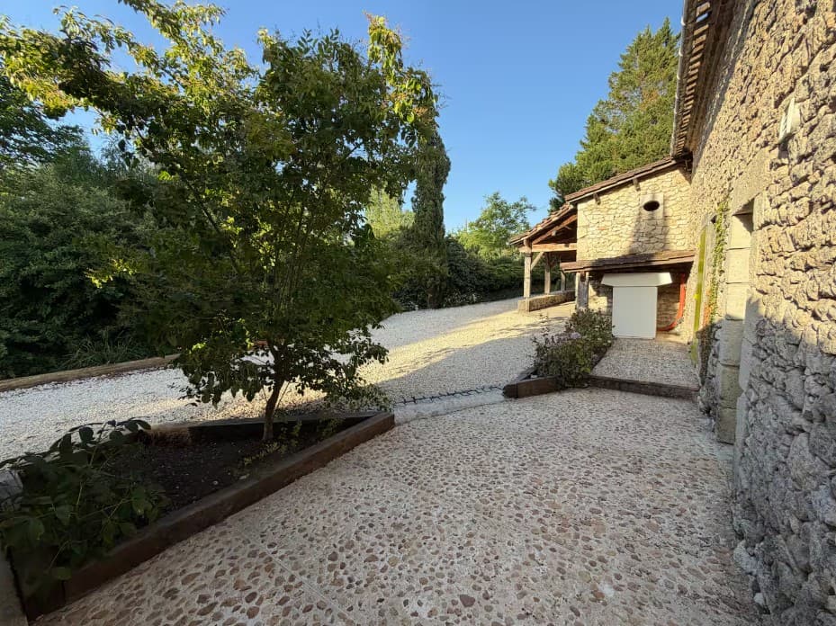 Domaine la Bellevue Esclottes entrée2