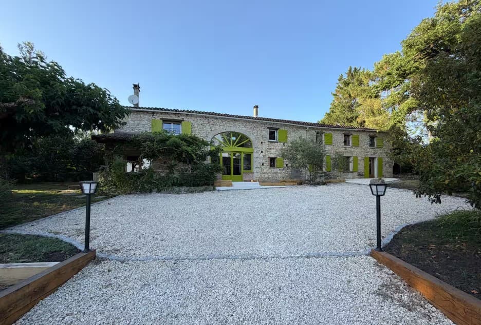 Domaine la Bellevue Esclottes façade2