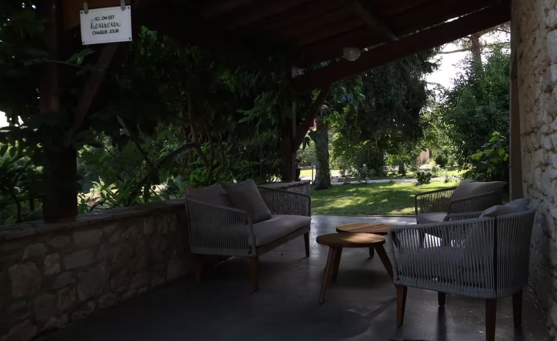 Domaine la Bellevue Esclottes terrasse