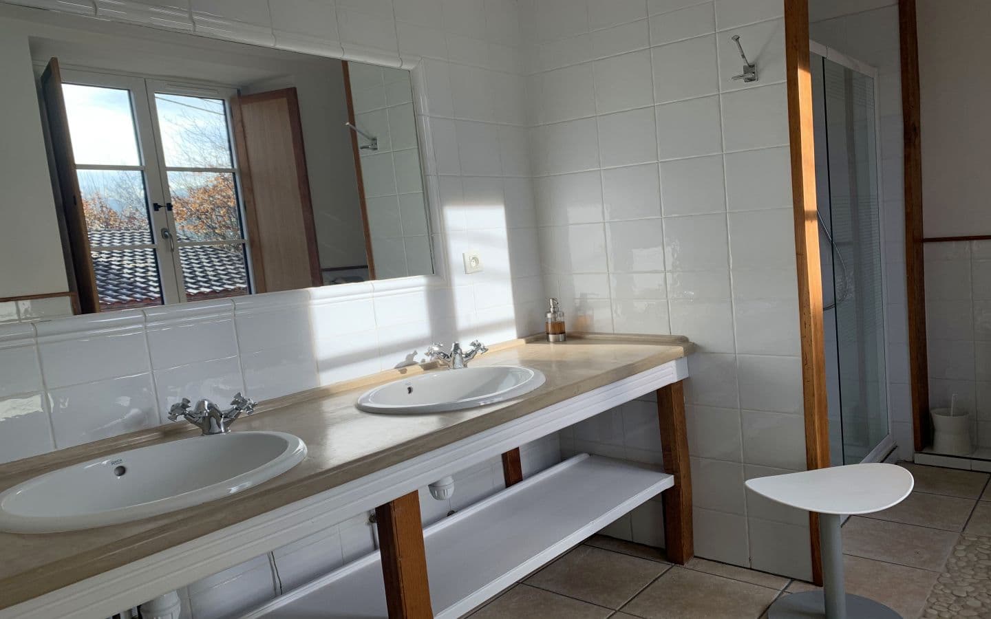 Donamaria-salle d'eau-Garazi