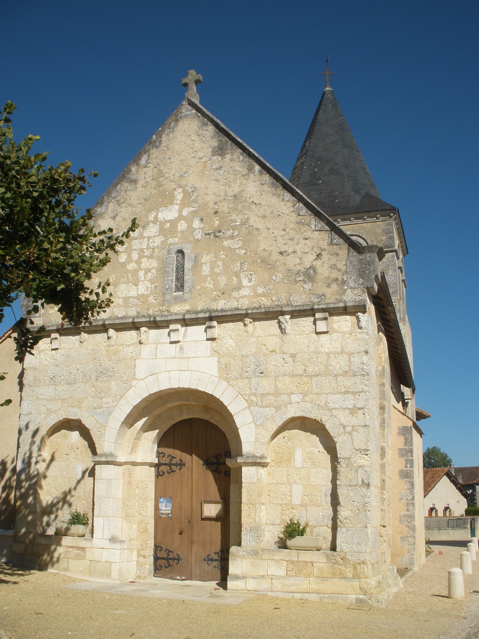 Église de Saint-Vincent-Jalmoutiers - Façade