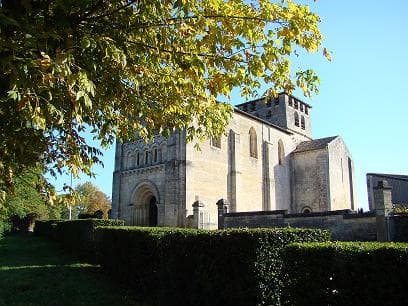 Eglise de St Denis de Pile