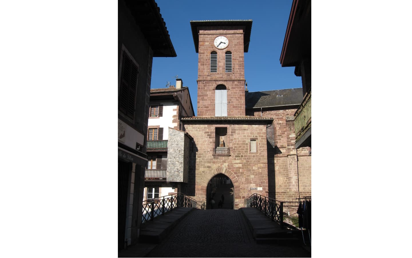 Eglise garazi - 1440x900