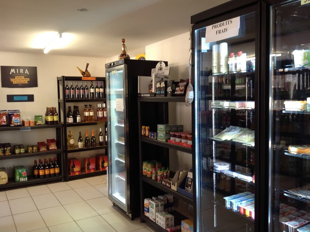 EpicerieLePescher-rayonnage_3