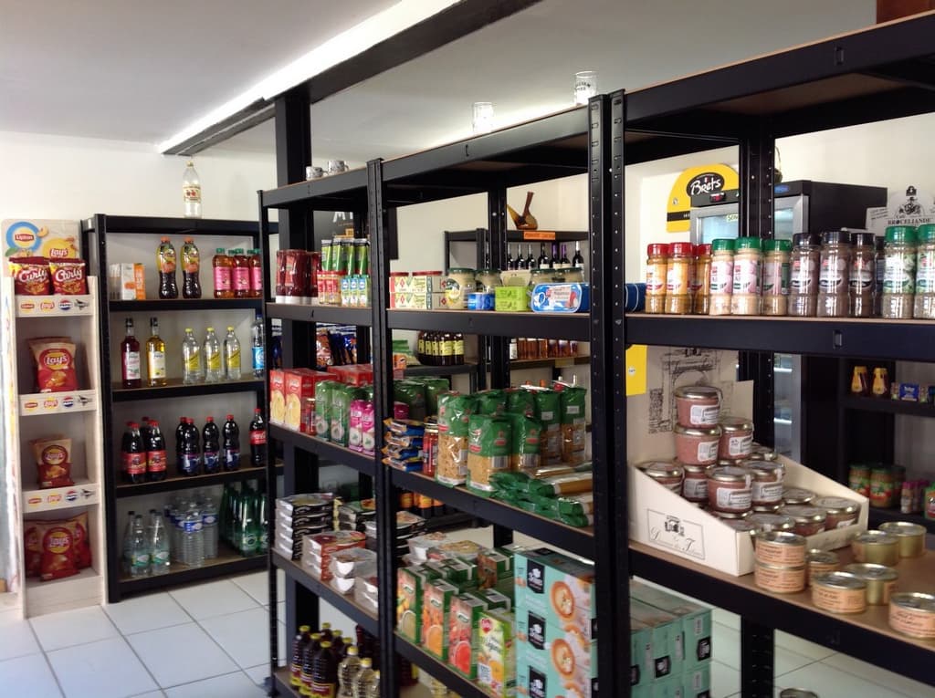 EpicerieLePescher-rayons2_1