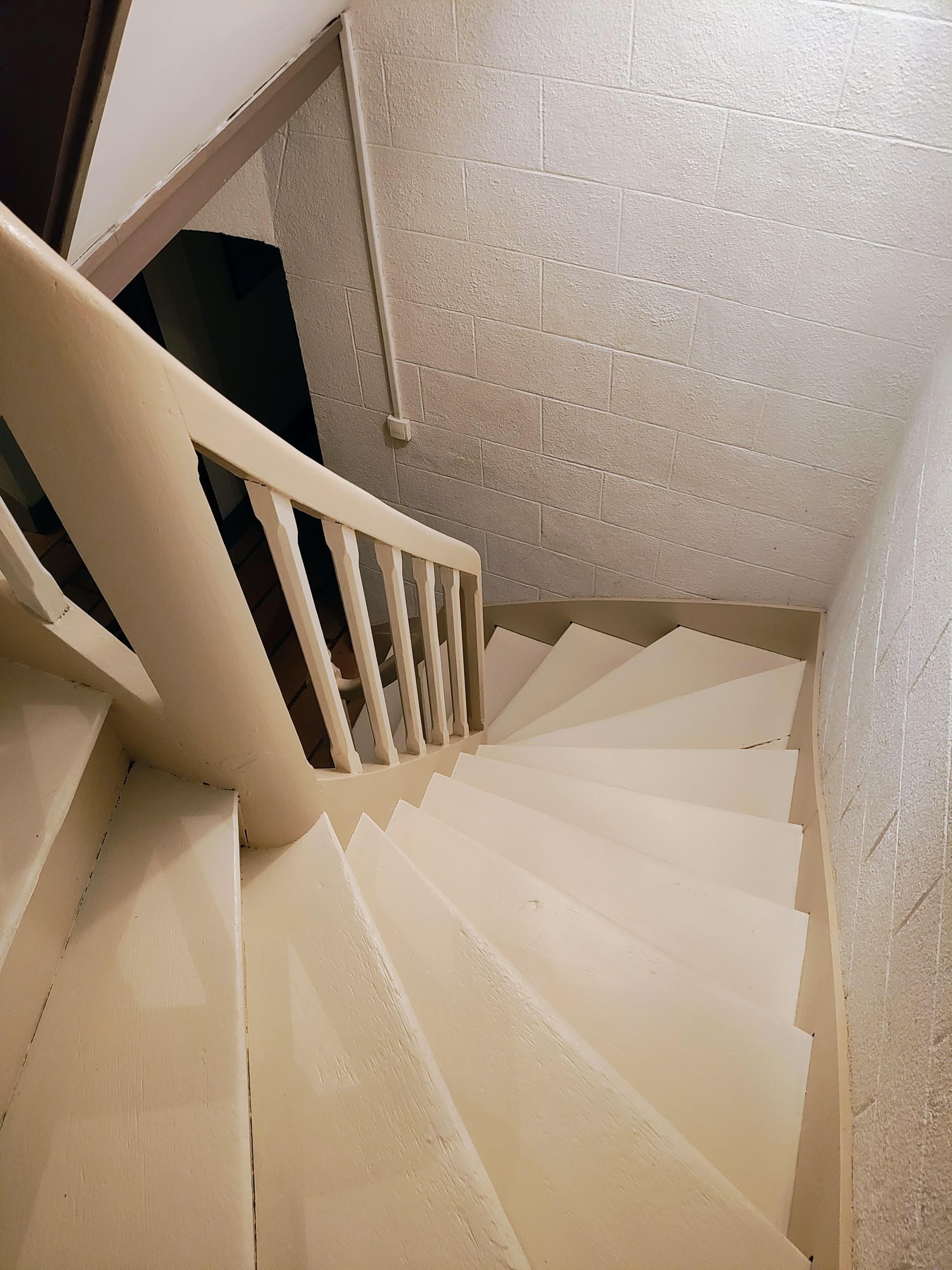 ESCALIER - LE PIGEONNIER