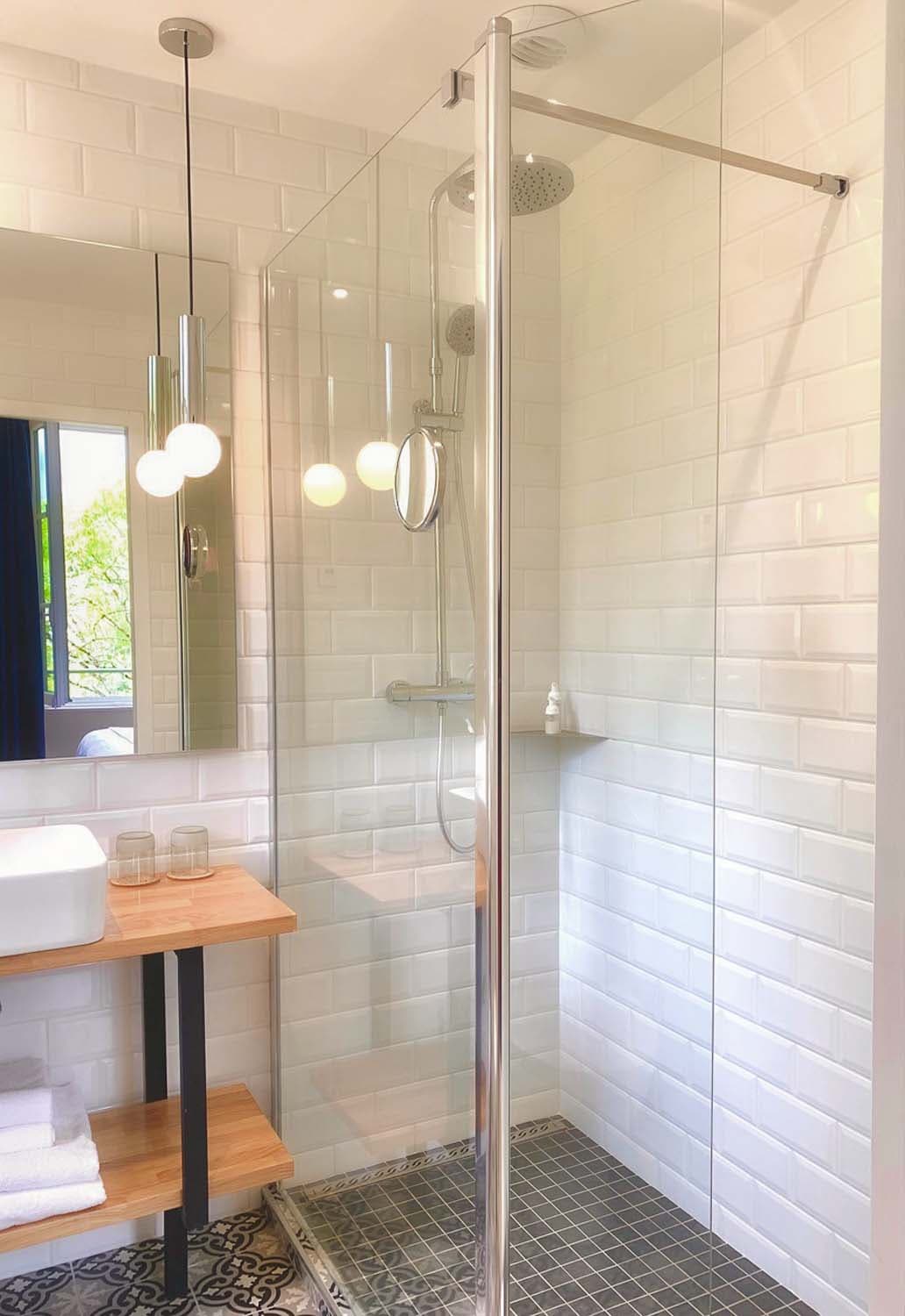 Exemple salle d'eau douche - Le Temps Retrouvé Sarlat