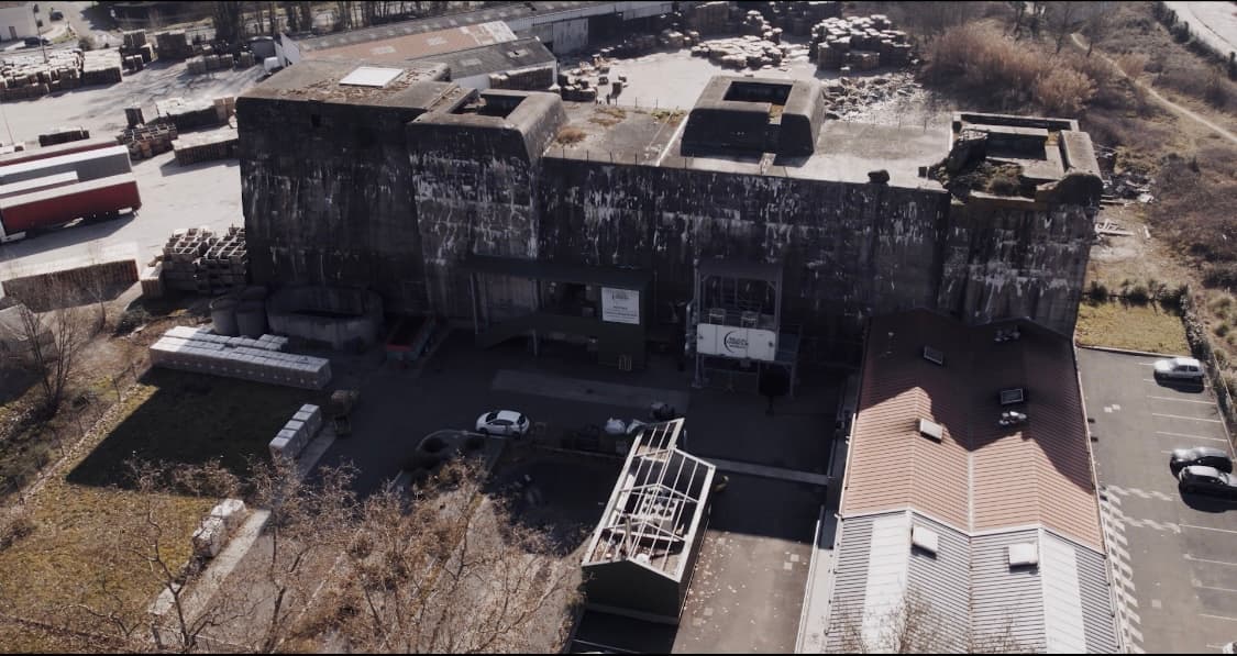 Extérieur bunker 001