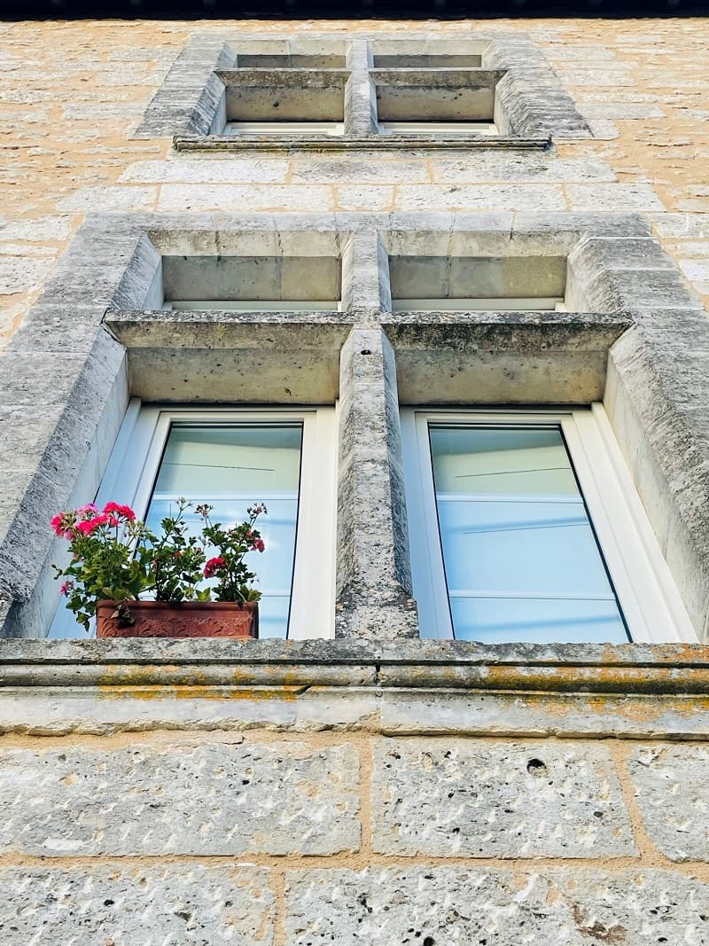 FENETRE TOUR