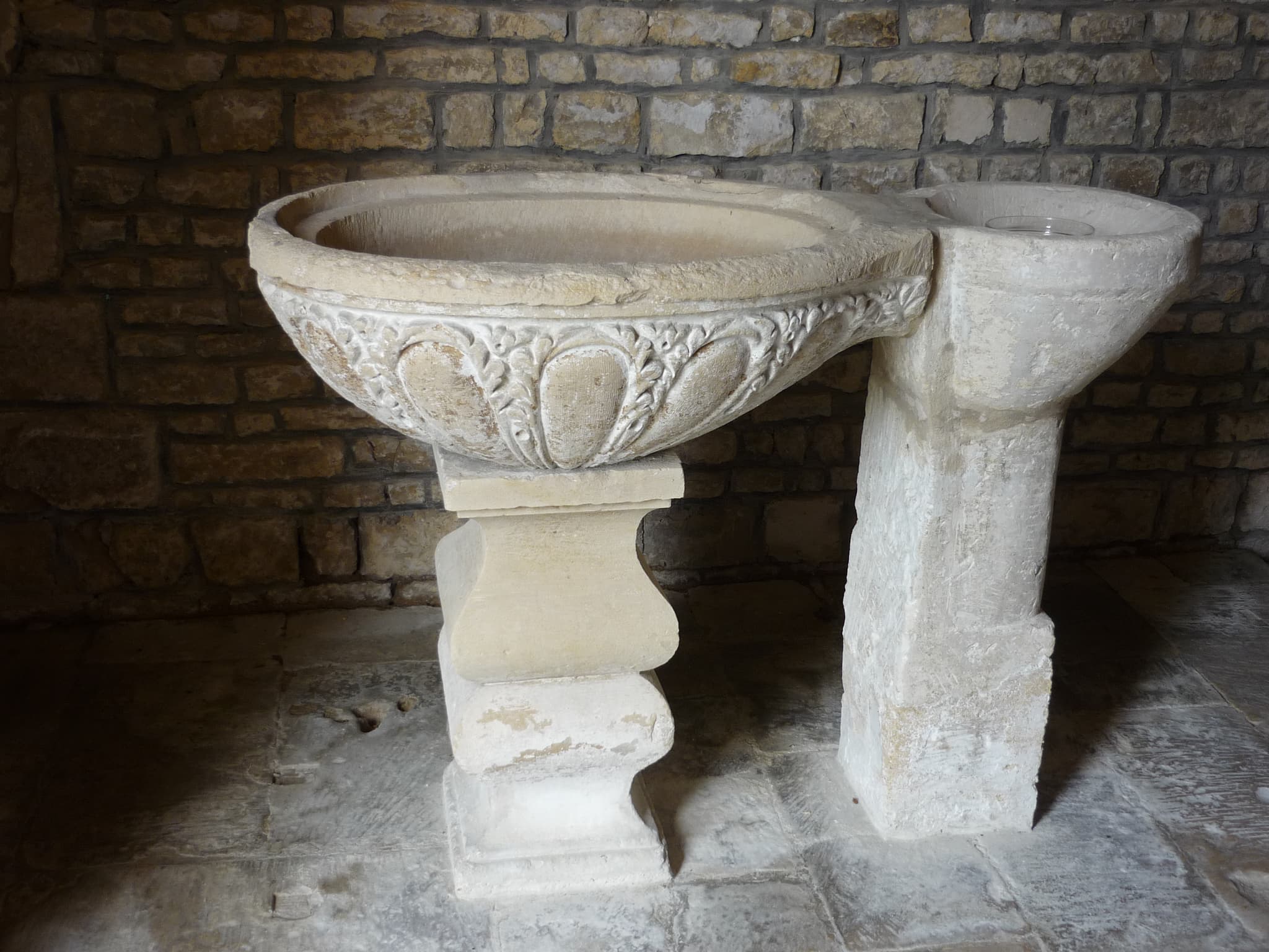 Les fonts baptismaux