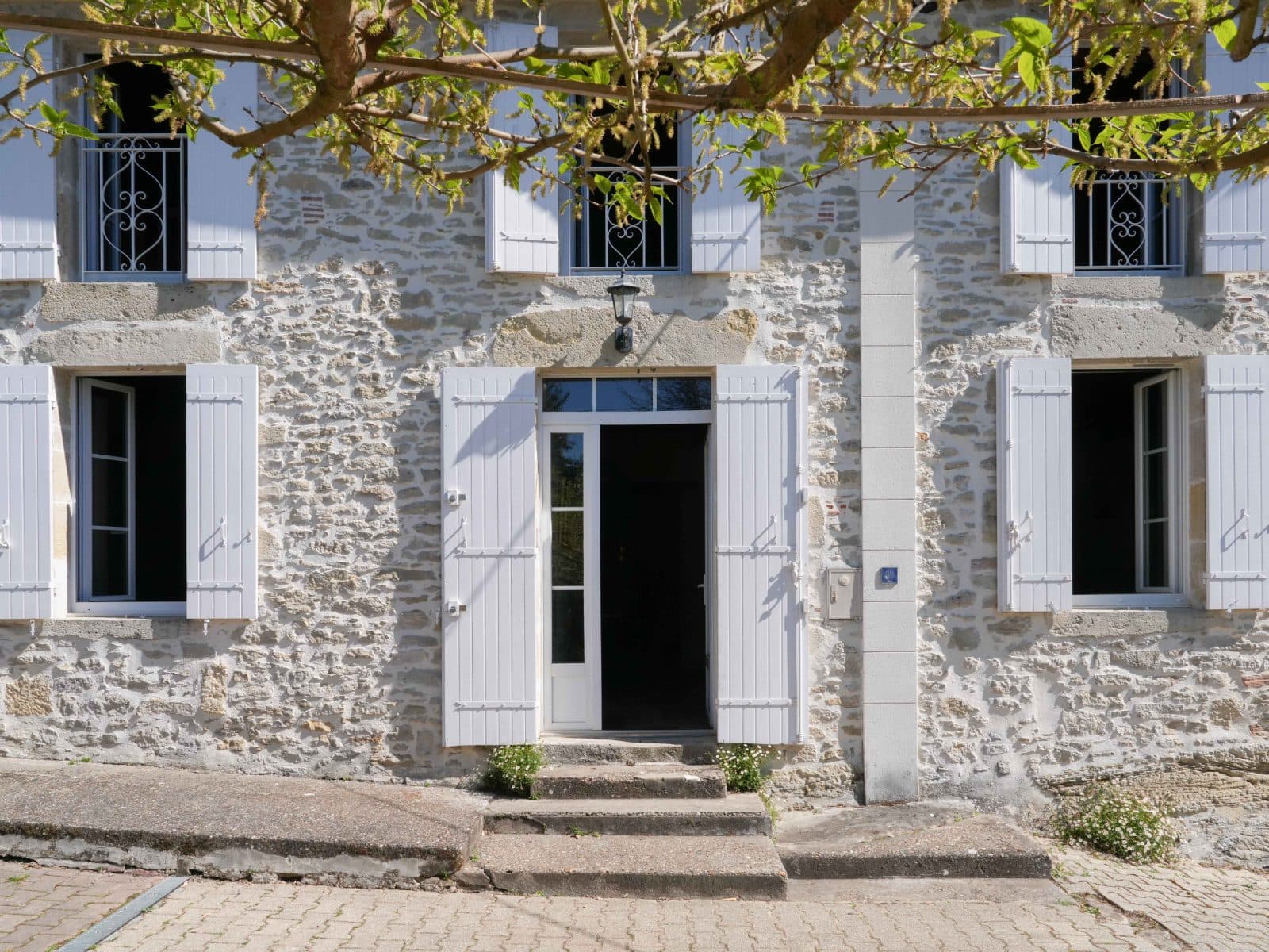 Façade 2
