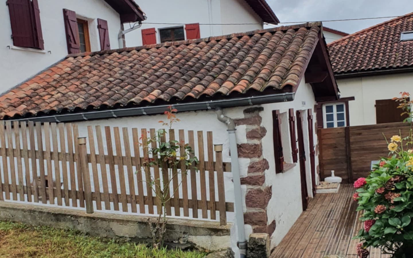Façade Ogi Labea