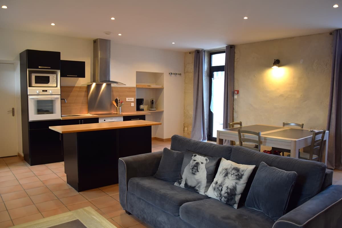 Chaulnes-Fauvettes-salon-cuisine-salle-à-manger