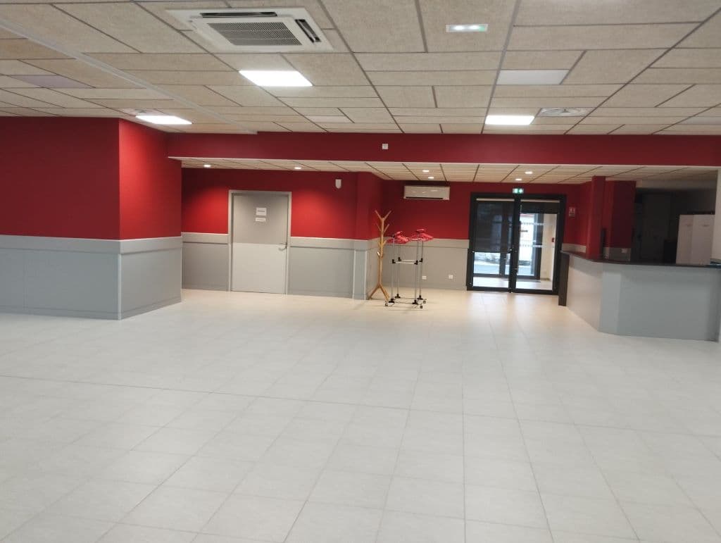 Foyer-communal-st-martial-entrée-1