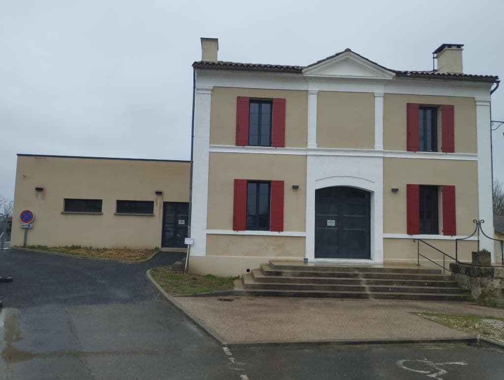 Foyer-communal-st-martial-extérieur