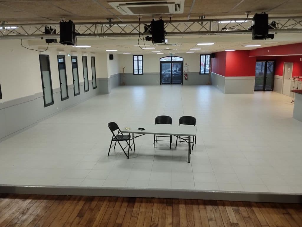 Foyer-communal-st-martial-salle