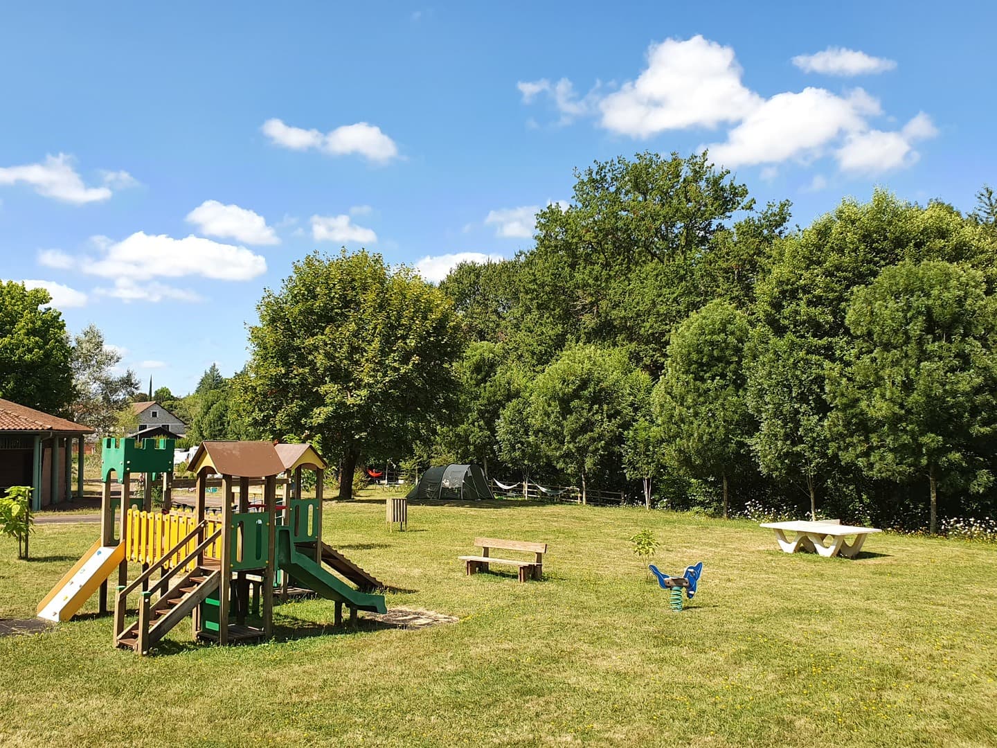 Friendly Camping and Lodges