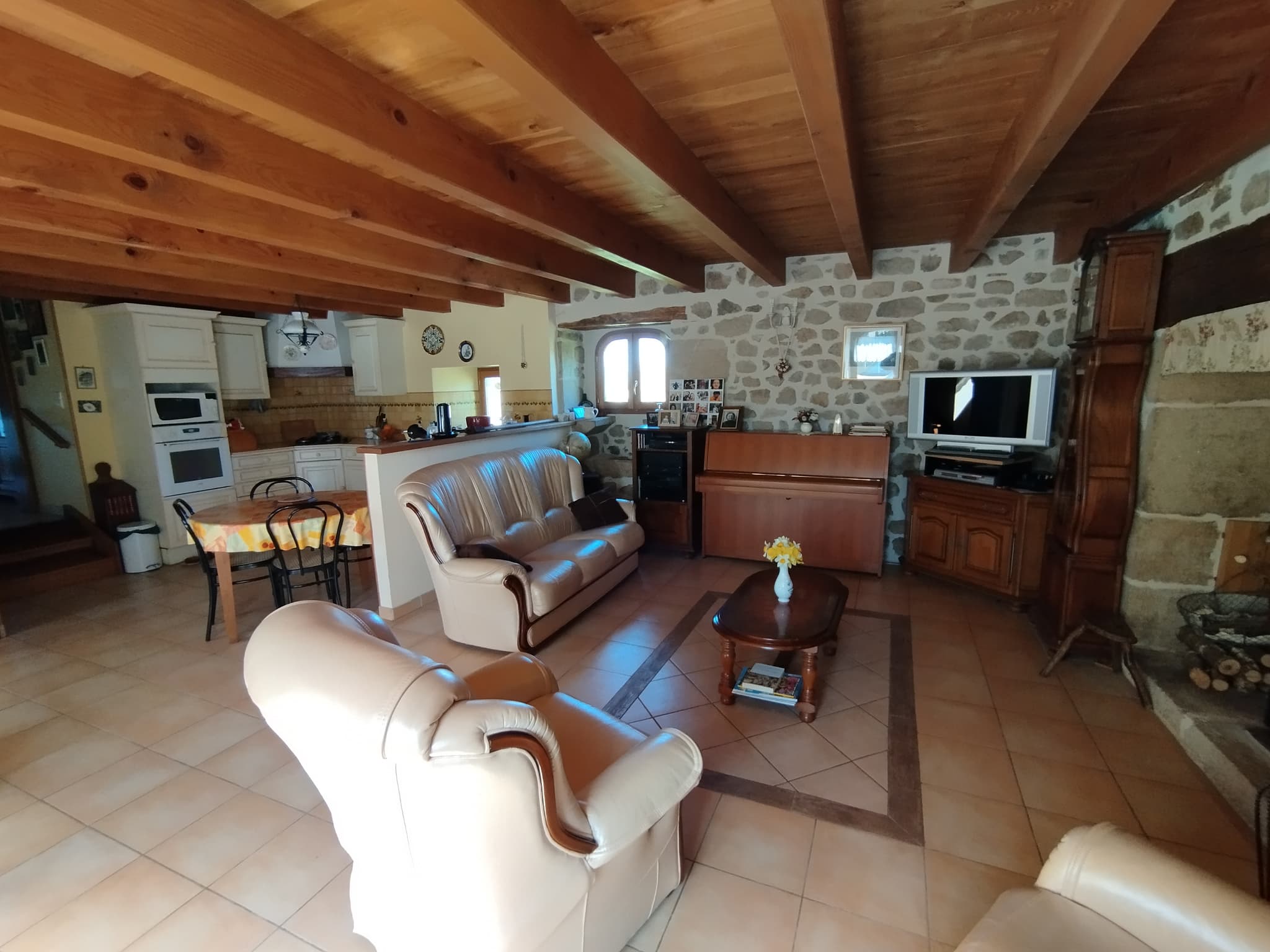 Ferme Gleinadin - salon cuisine_4