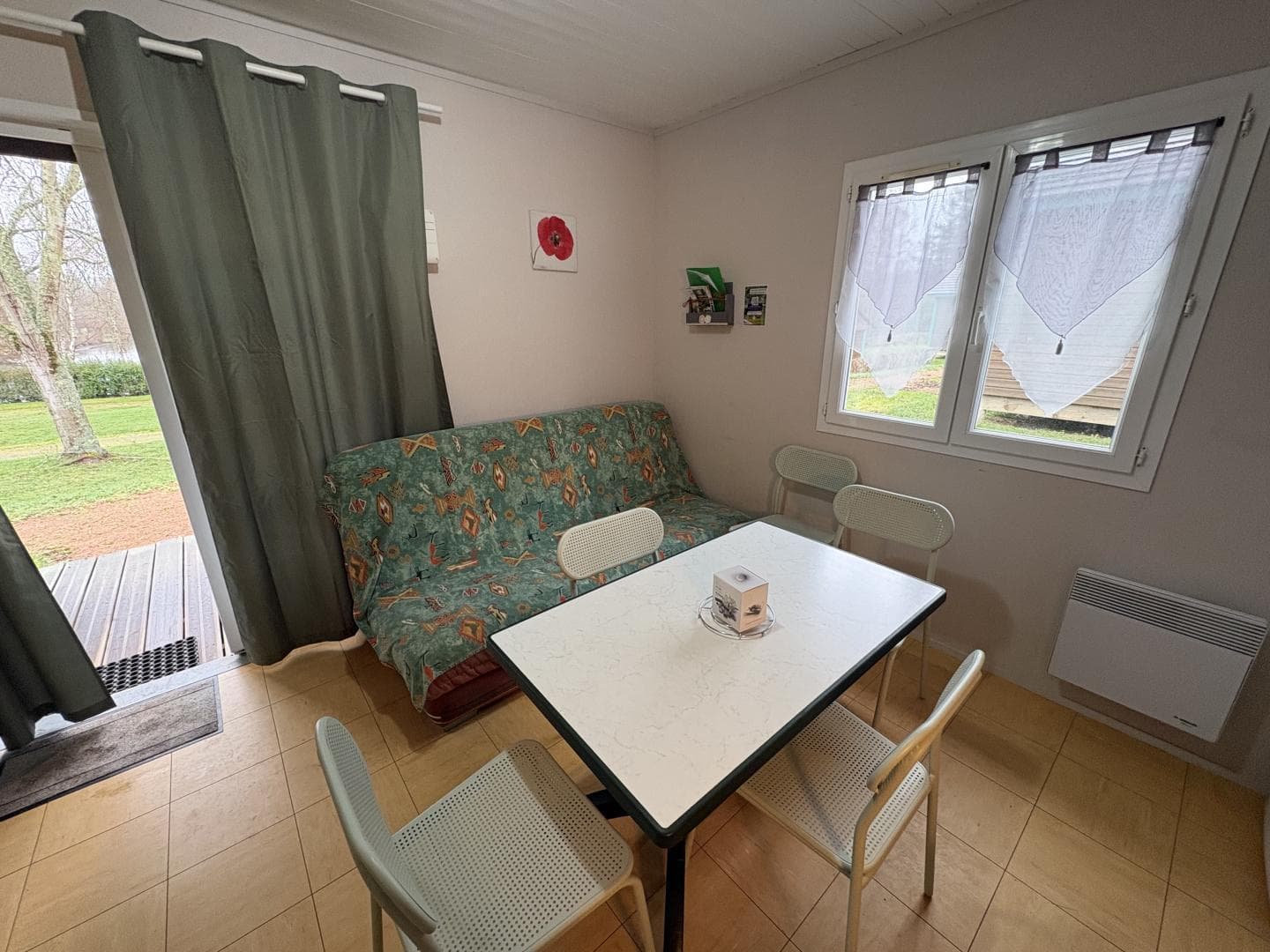 GITE N°3 SALON