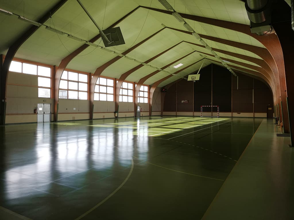 GYMNASE-INTERIEUR-2-1 quinçay