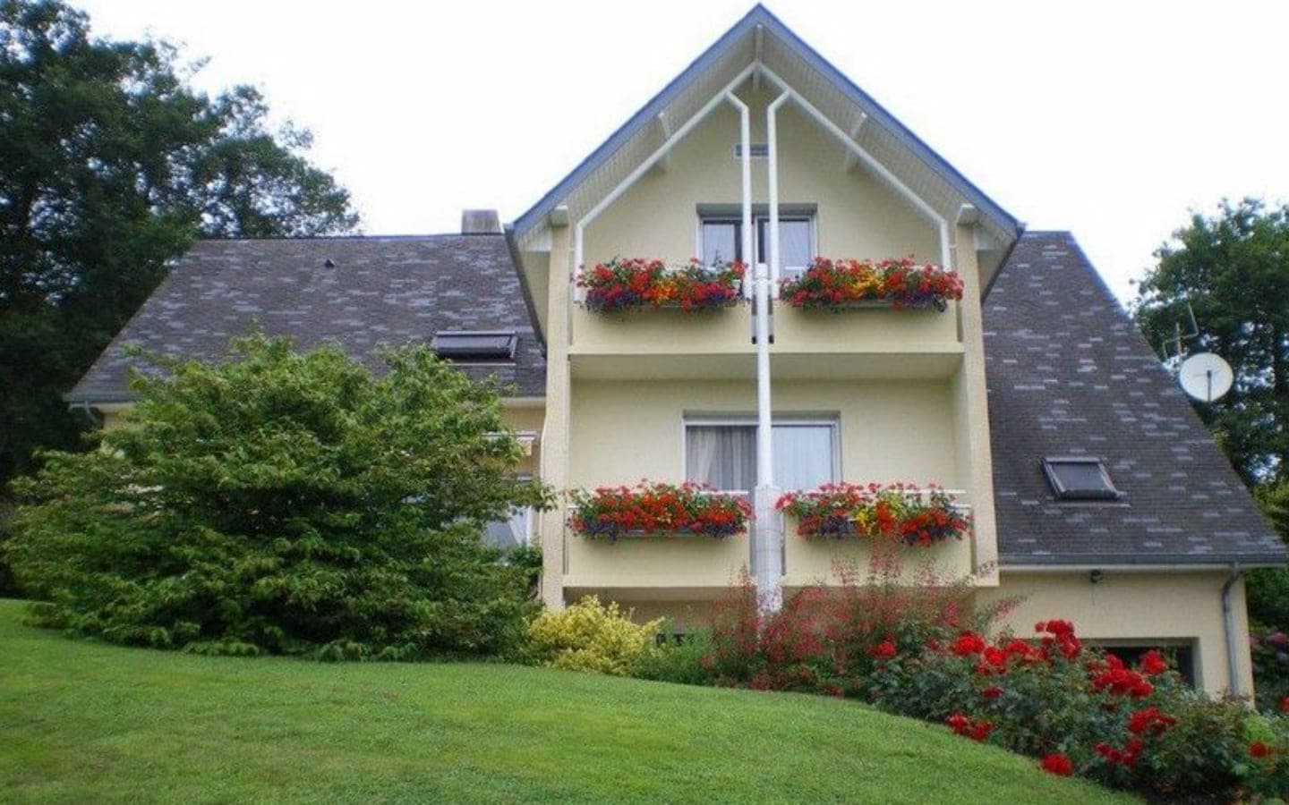 Chambre d'hôtes - Le petit hameau - Arros de Nay Vélosud 81