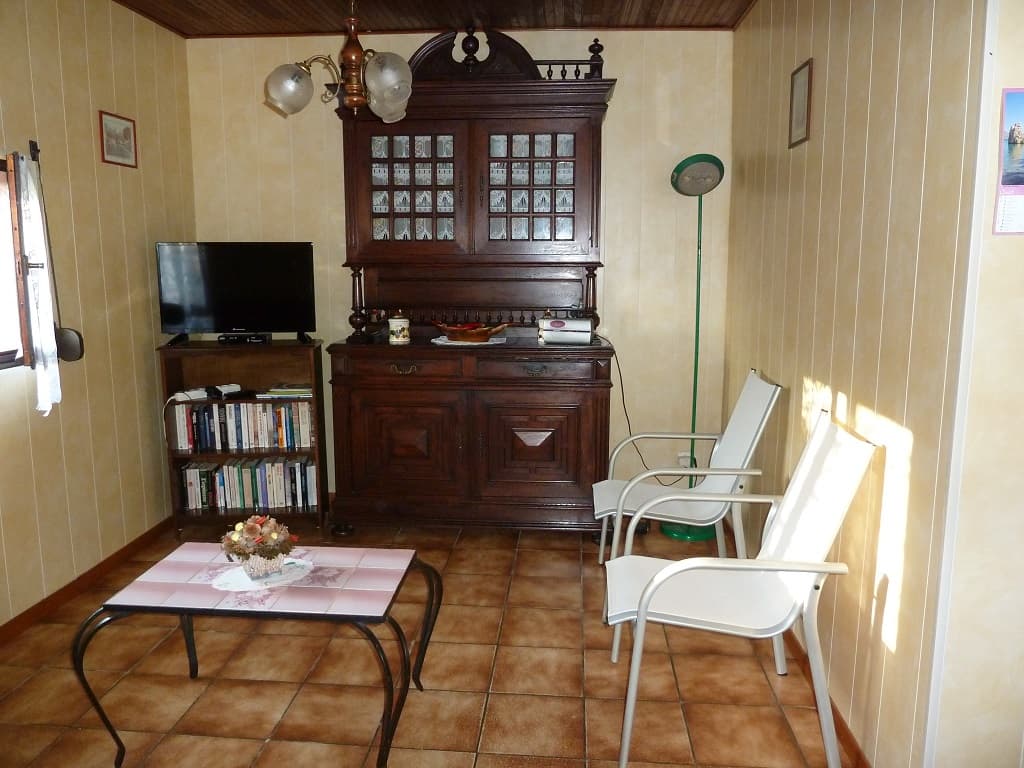 Gîte-Bessous-Montpon-salon1
