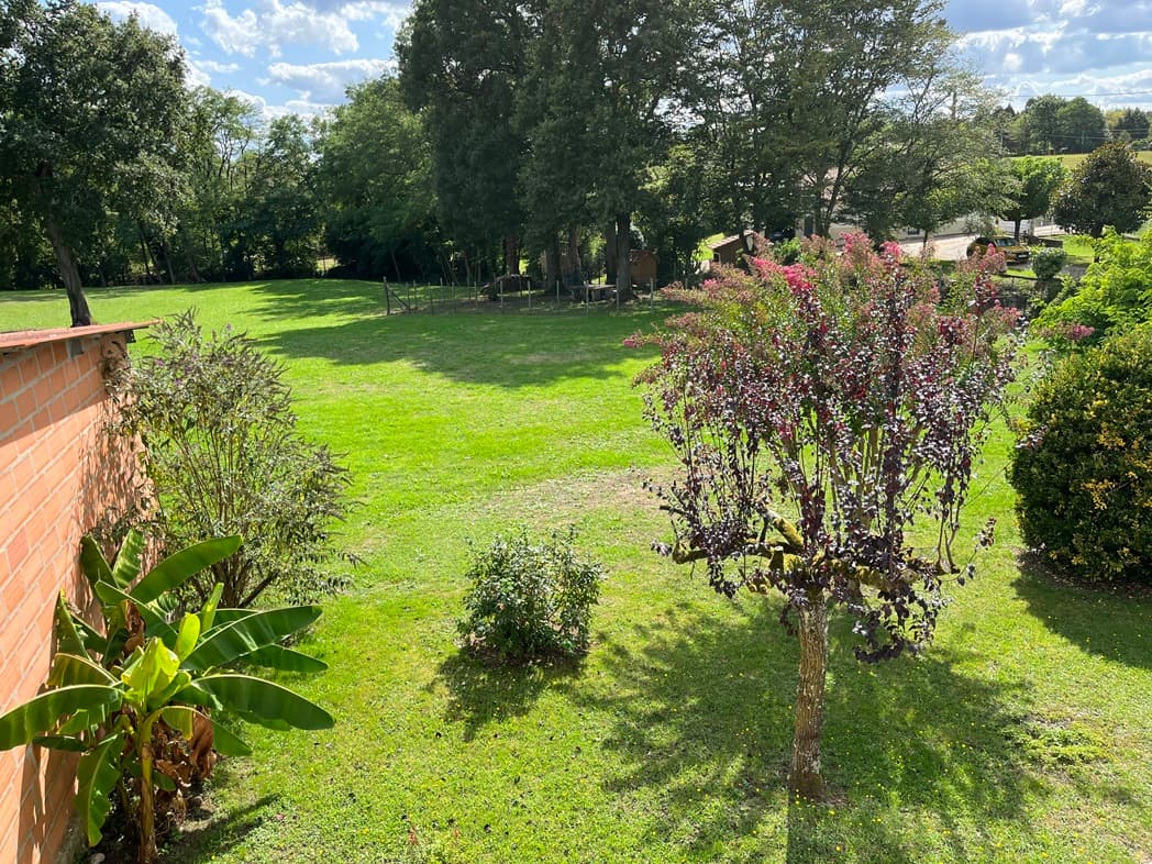 Gîte-Jude-Montpon-vue-parc