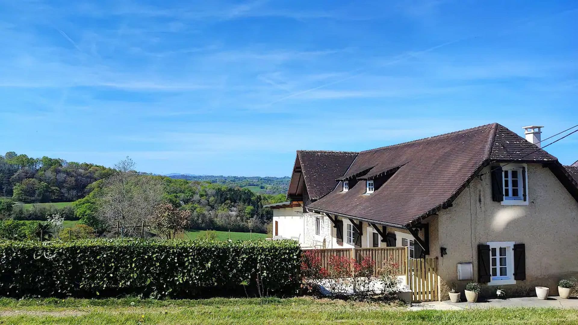 Gite Laplume Extérieur
