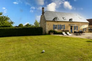 Gite-Mauratie-Jayac-12-300x200