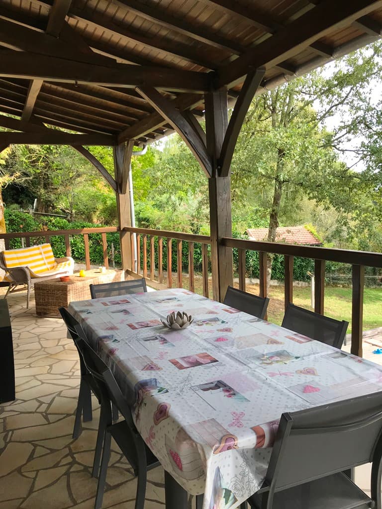 Gîte-Montpon-Verheyden-terrasse