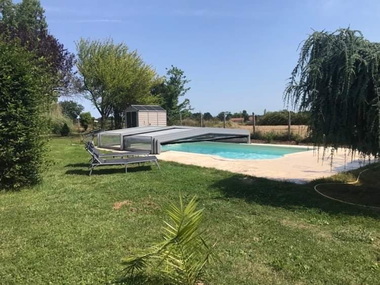 Vue sur la piscine