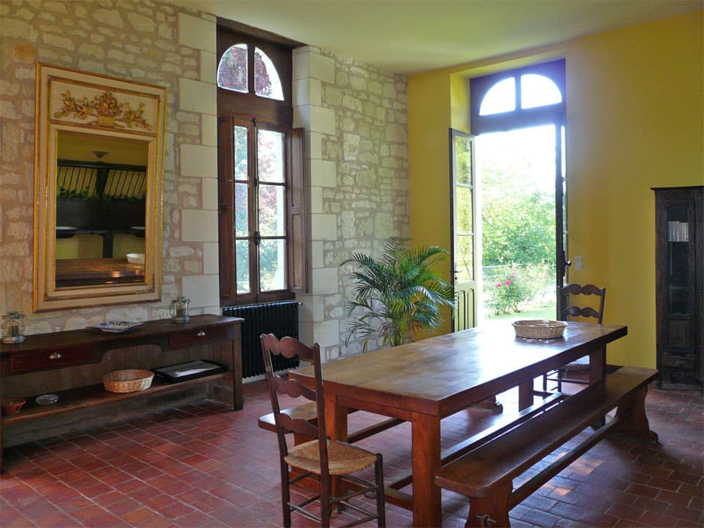 01-Gîte des Ecuries-Château de Ternay