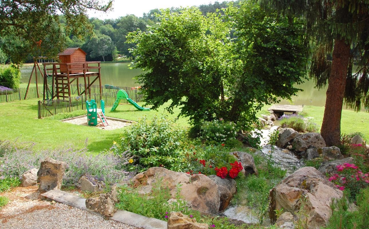 Gîte les Tilleuls jardin