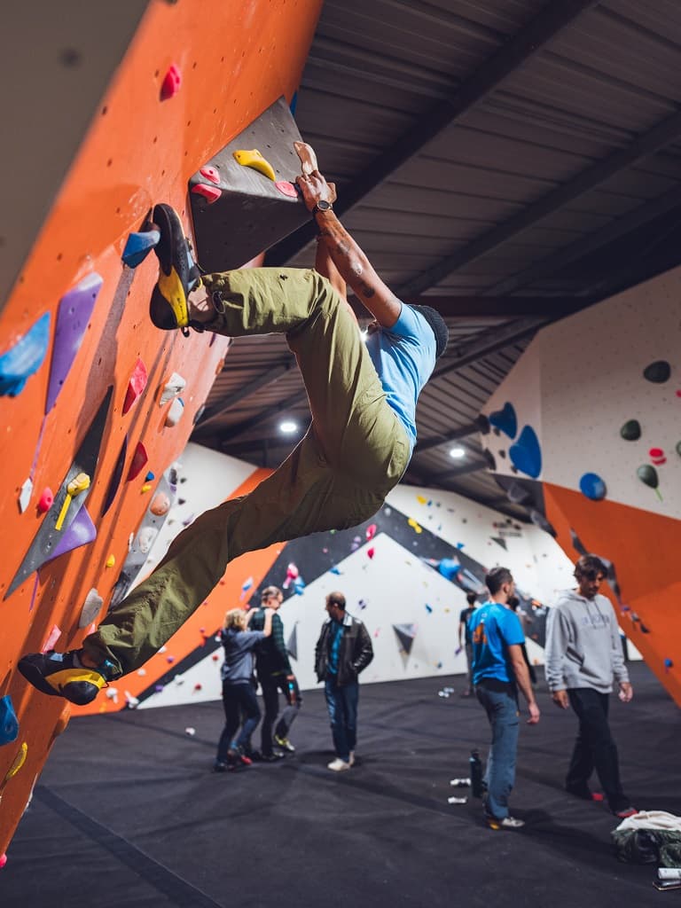 Gravity bouldering4_LABENNE_OTILAS