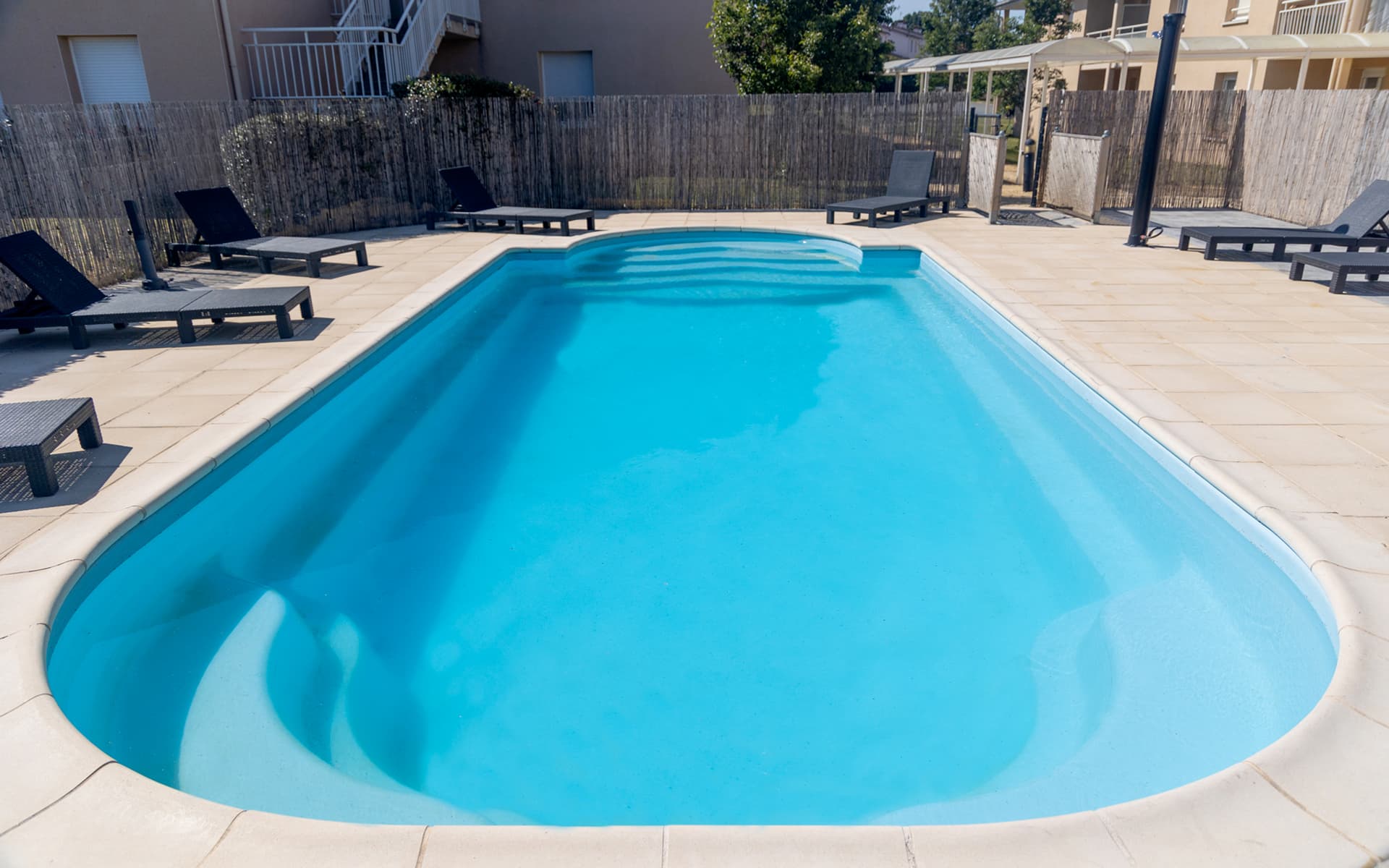 Hebergement groupe patio parc residence Loretz d'argenton eglise Thouarsais
