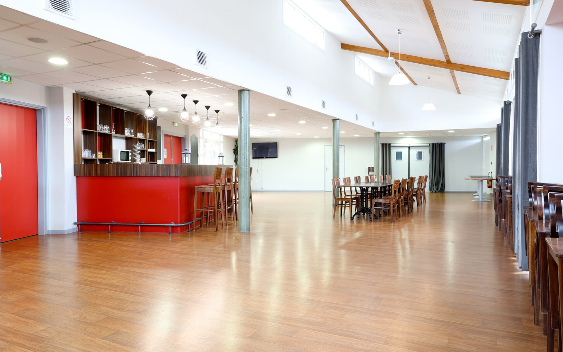Hebergement groupe patio parc residence Loretz d'argenton eglise Thouarsais