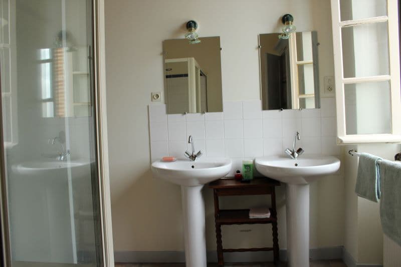 HLO_MaDamenFrance_Monclar_salle de bain