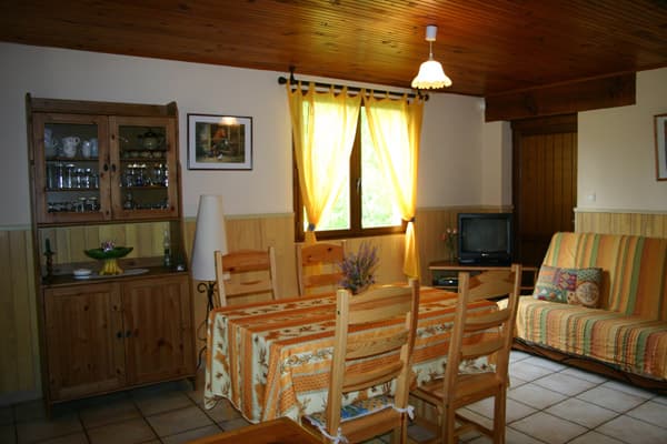 HLOAQU04001WBCFS_2