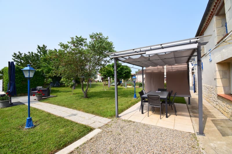 HLOAQU047FS000LN_Brax_LOstalet de Sarron_04