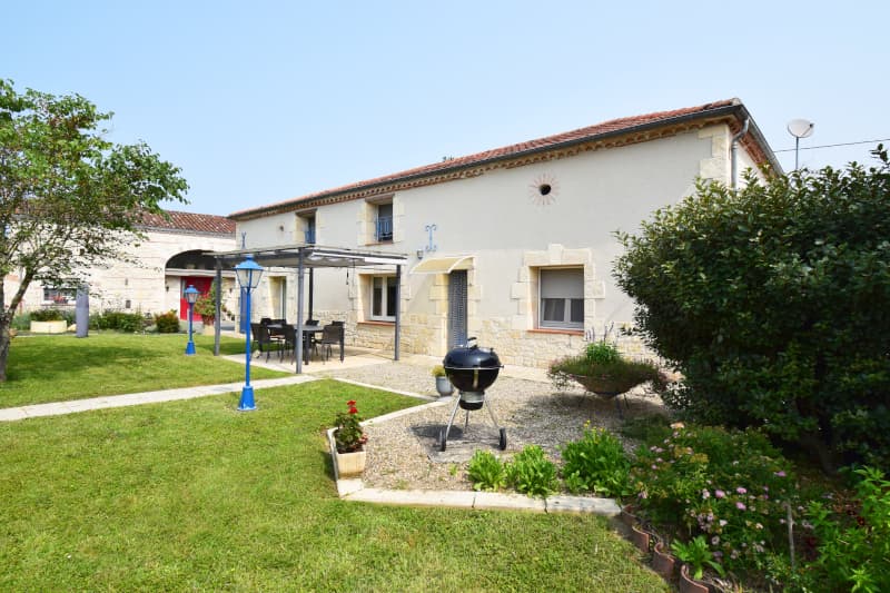 HLOAQU047FS000LN_Brax_LOstalet de Sarron_05
